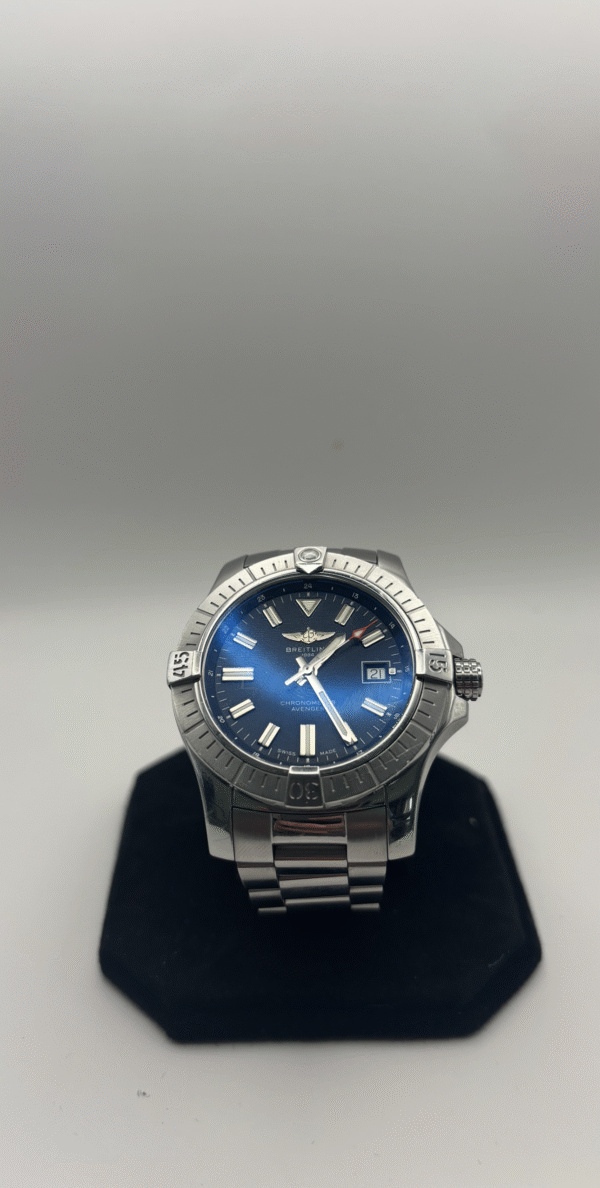 Breitling Avenger Automatic 43 – 43mm Stainless Steel - Image 2