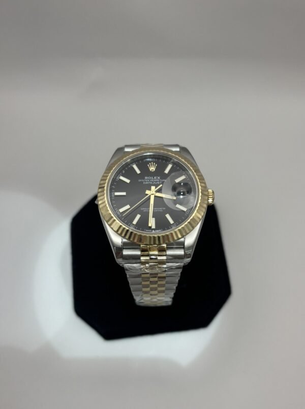 Rolex Datejust 41 Black Dial, Yellow Rolesor Jubilee (Ref. 126333)