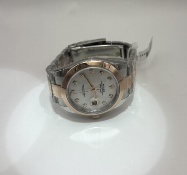Rolex Datejust 41 – Silver Dial, Everose Rolesor (Ref. 126301) - Image 3