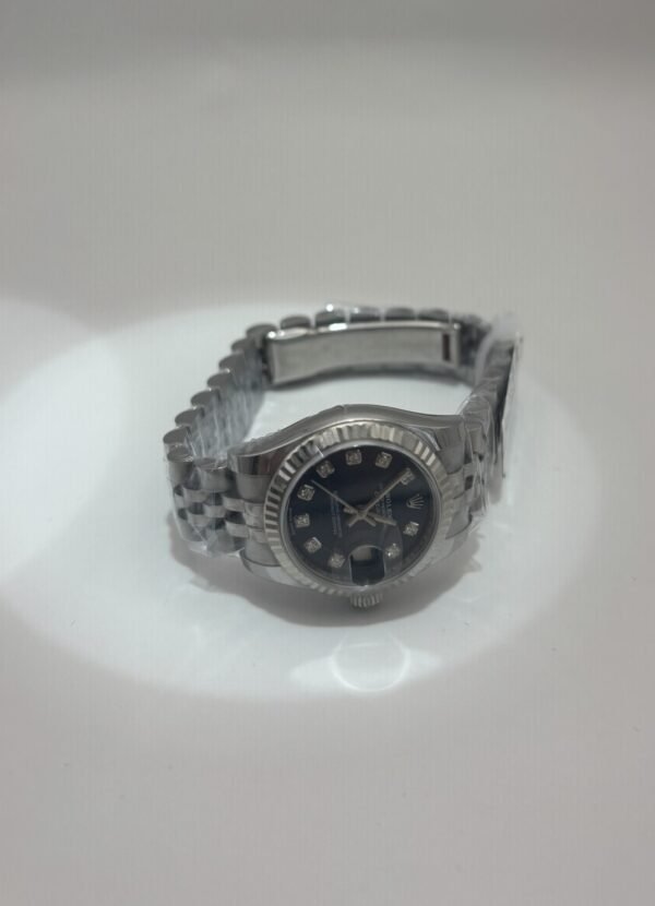Rolex Lady-Datejust 26 – Ref. 179174G 18K White Gold Fluted Bezel, Blue Diamond Dial - Image 3