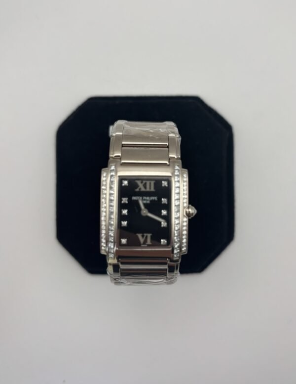 Patek Philippe Twenty~4 Ref. 4910/10A-011 - Image 2