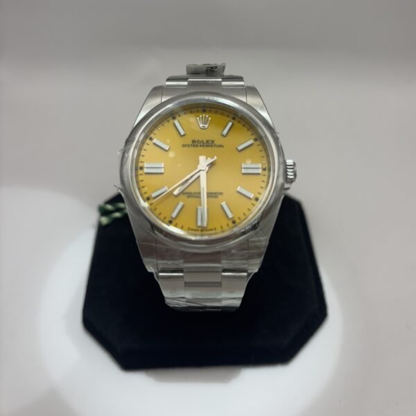 Rolex Oyster Perpetual 41 – Ref. 124300 (Yellow Dial) 41 mm Stainless Steel Smooth Bezel