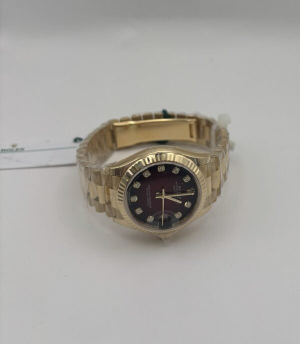 Rolex Datejust 31 – Ref. 278278 31 mm solid 18k yellow gold case & President bracelet, fluted bezel.