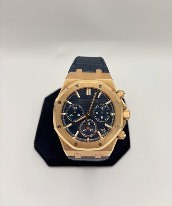 Audemars Piguet Royal Oak Chronograph – 18k Yellow Gold, Blue Dial on Leather Strap - Image 2