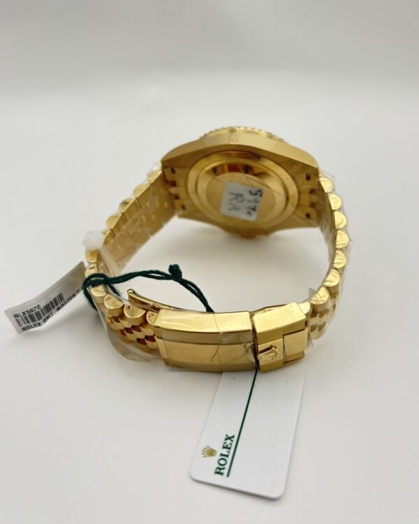 Rolex GMT-Master Yellow Gold & Jubilee Bracelet (Ref. 126718GRNR) - Image 4