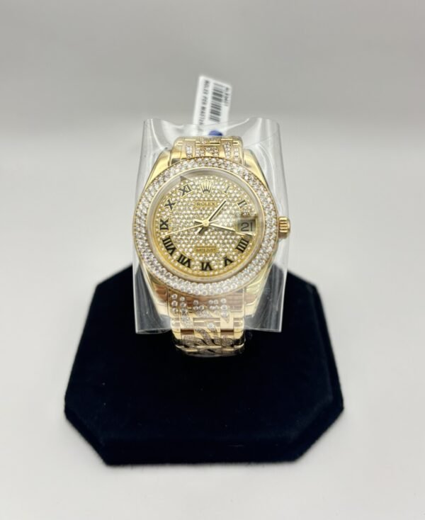 Rolex Pearlmaster 34 Datejust 18k Yellow Gold, Diamond Bezel