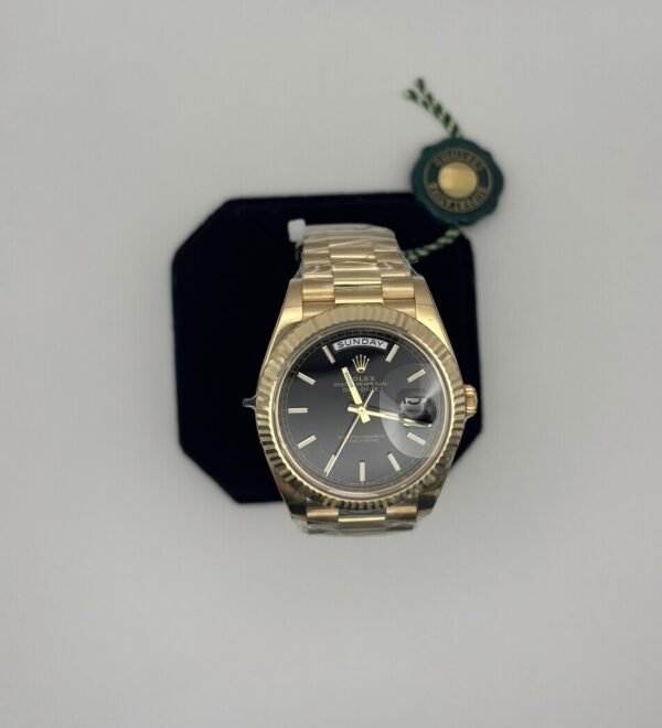 Rolex Day-Date18 K Yellow Gold Black Dial Presidential (Ref. 228238) - Image 2