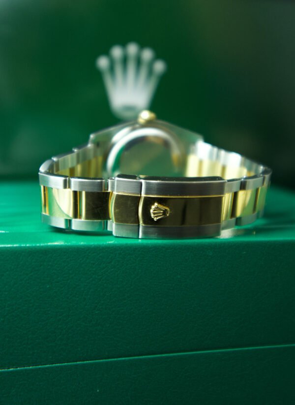 Rolex Datejust 31 mm – Ref. 116233 MOP Diamond Dial - Image 3