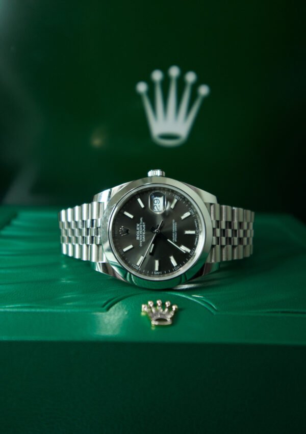 Rolex Datejust 41 mm – Slate Dial, Smooth Bezel, Jubilee Bracelet (Ref. 126300) - Image 2