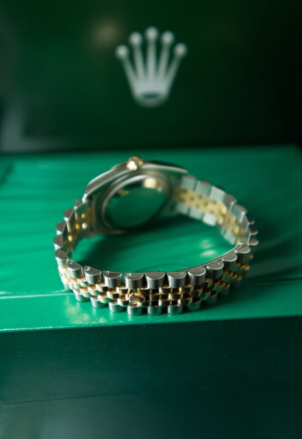 Rolex Datejust 36 mm – Mother-of-Pearl Diamond Dial, Everrose Gold (Ref. 126231) - Image 3